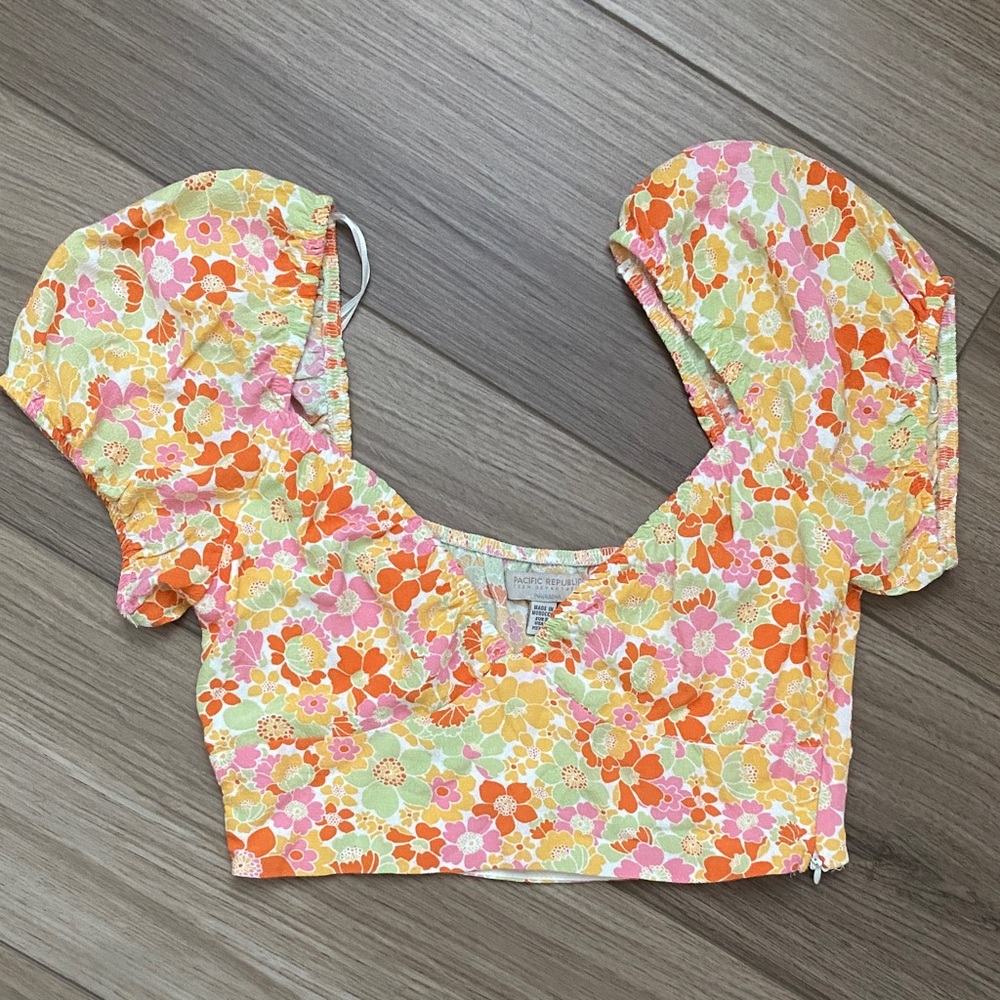 Pull&Bear Floral Crop Top